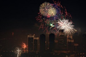 makati-fireworks-779657-300x199